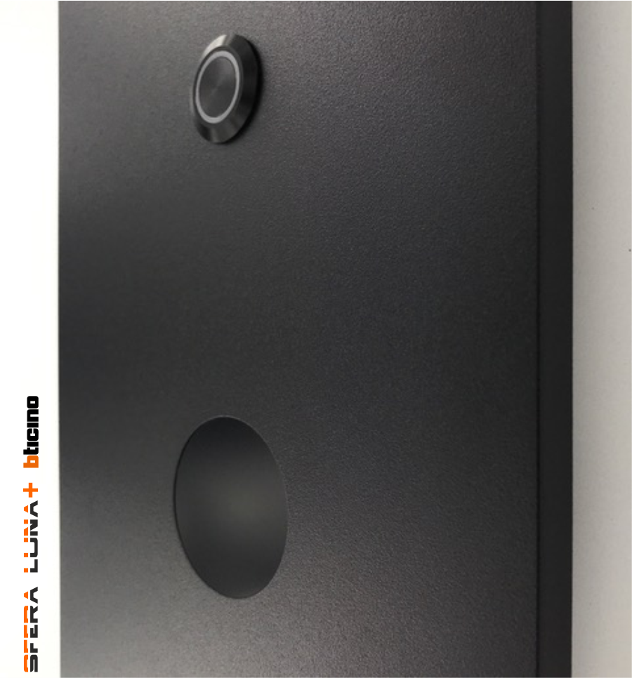 SFERA LUNA+ Lettore badge/RIFD Video Videocitofonia High-End  Bticino